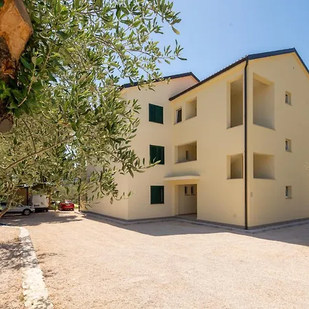 Apartamento Mara Pakoštane