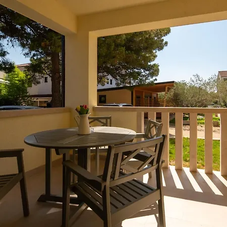 Apartamento Mara Pakoštane