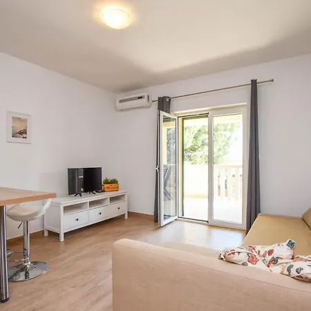 Apartamento Mara Pakoštane