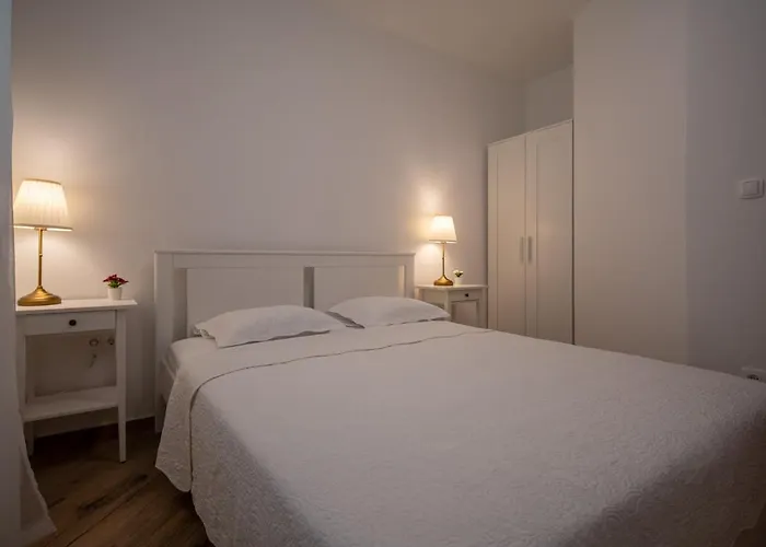 Mara Apartment