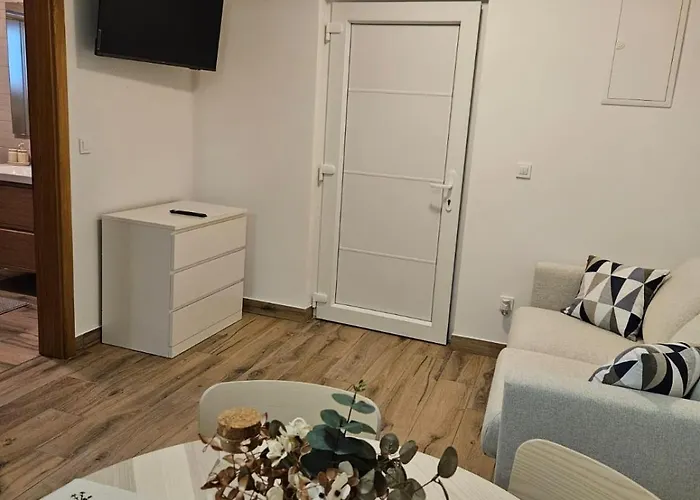 شقة Mara باكوشتاني