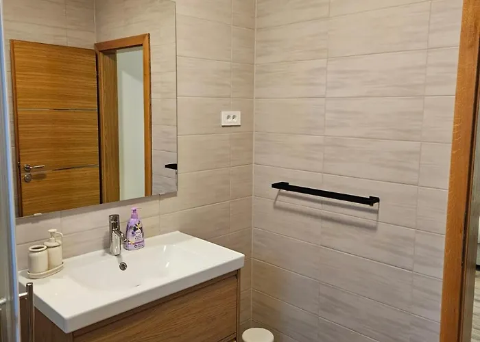 Mara * باكوشتاني