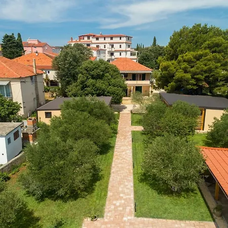 Mara Pakostane