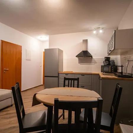 Mara * Pakoštane