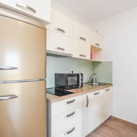 Mara Apartment