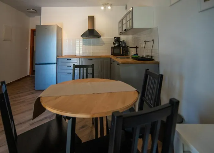 Mara Пакоштане