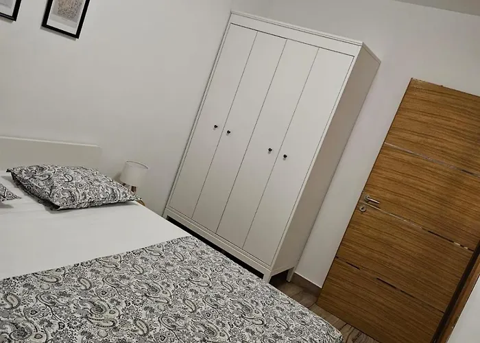 Mara Пакоштане